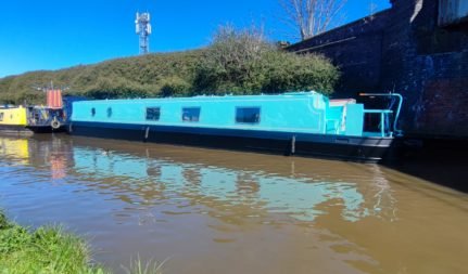 60′ Painted Narrowboat Sailaway